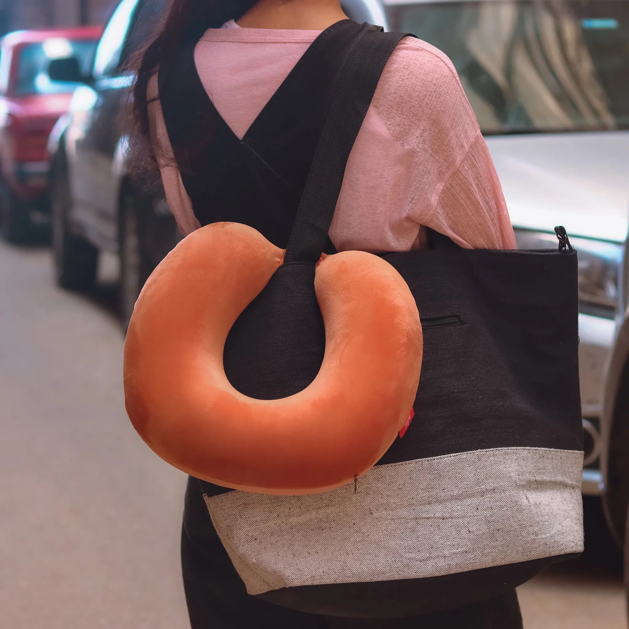 Neck Pillow By Dawenha | Camel pillow Dawenha | دونها