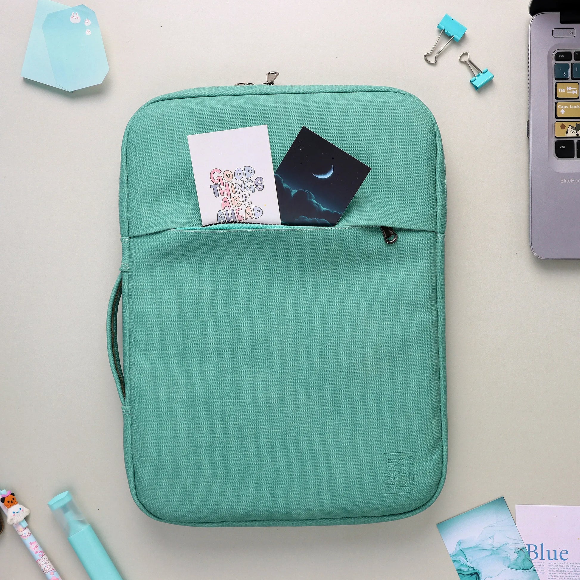 Hand Laptop Sleeve | Pistachio Dawenha | دونها