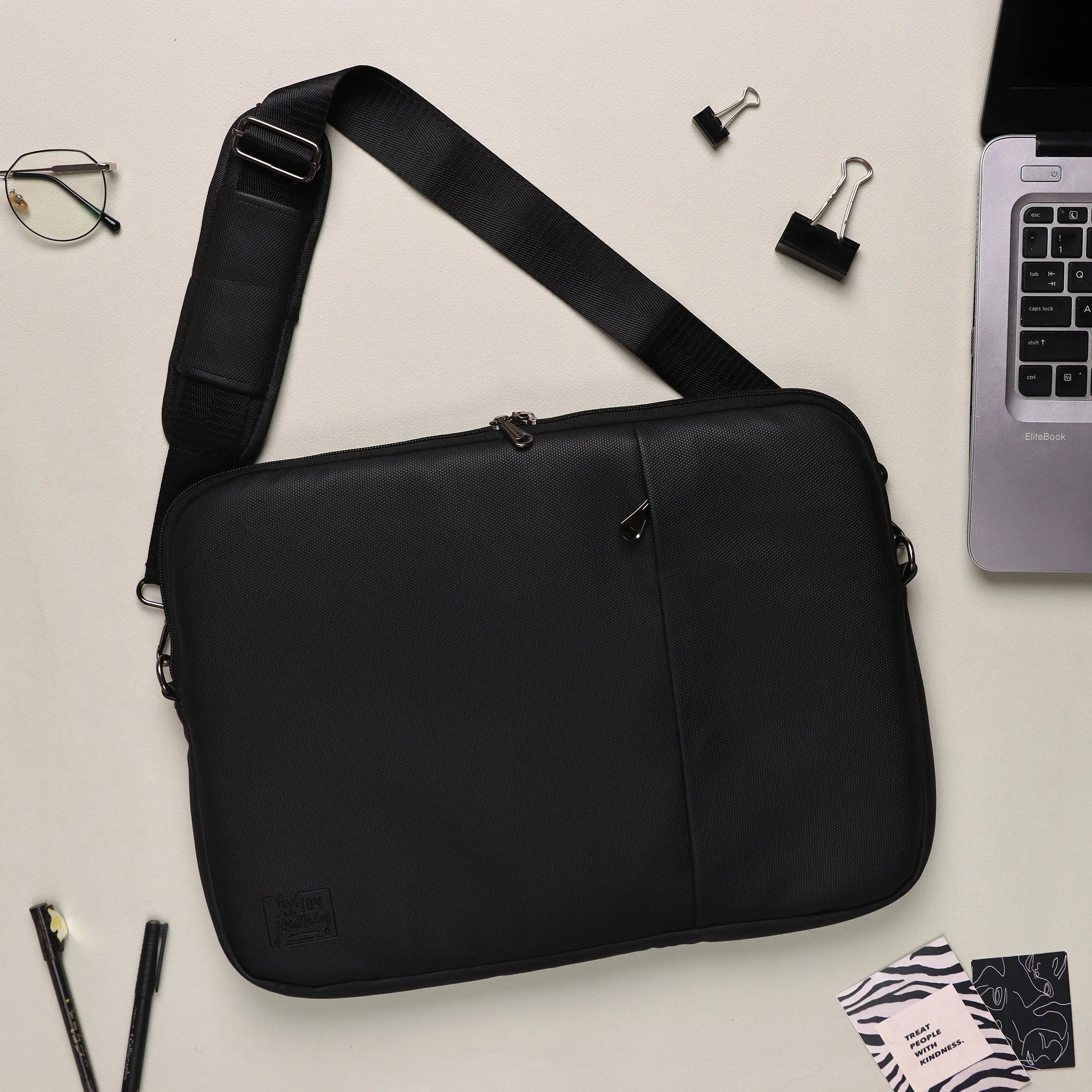 Shoulder Laptop Sleeve | Black Dawenha | دونها